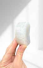 Load image into Gallery viewer, Agate Moon 07