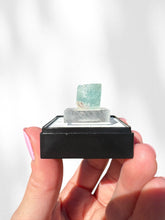 Load image into Gallery viewer, Aquamarine Specimen 05