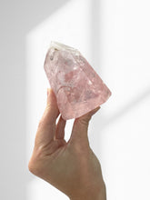 Load image into Gallery viewer, Rose Quartz Points