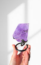 Load image into Gallery viewer, Crystal Heart Display Stand