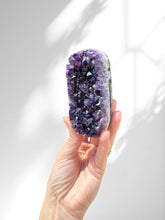 Load image into Gallery viewer, Amethyst Cluster 05