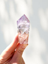 Load image into Gallery viewer, UV Reactive Phantom Amethyst Point 16