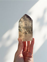Load image into Gallery viewer, Smokey Quartz Point 06