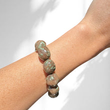 Load image into Gallery viewer, Nundoorite Bracelet