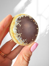 Load image into Gallery viewer, Agate Enhydro 12