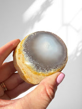 Load image into Gallery viewer, Agate Enhydro 25