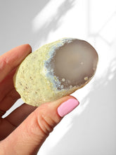 Load image into Gallery viewer, Agate Enhydro 22