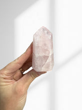 Load image into Gallery viewer, Rose Quartz Points