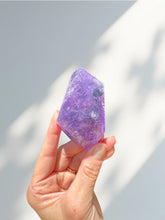 Load image into Gallery viewer, Amethyst Free Form 05