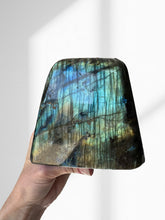 Load image into Gallery viewer, Labradorite Standing 02