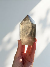 Load image into Gallery viewer, Smokey Quartz Point 06