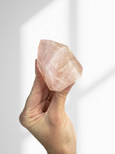 Load image into Gallery viewer, Rose Quartz Points