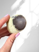 Load image into Gallery viewer, Agate Enhydro 14