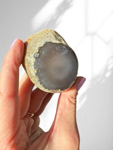 Load image into Gallery viewer, Agate Enhydro 38