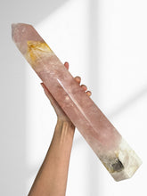 Load image into Gallery viewer, Rose Quartz Points