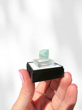 Load image into Gallery viewer, Aquamarine Specimen 05