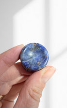 Load image into Gallery viewer, Sodalite Sphere Stand