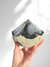Load image into Gallery viewer, Rough Agate Polished Point
