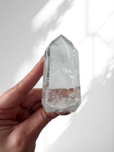 Load image into Gallery viewer, Clear Quartz Point 16