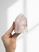 Load image into Gallery viewer, Rose Quartz Points