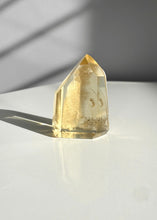 Load image into Gallery viewer, Citrine Point 38
