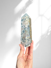 Load image into Gallery viewer, Green Moss Agate Point 01