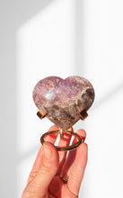 Load image into Gallery viewer, Crystal Heart Display Stand