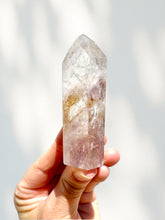 Load image into Gallery viewer, UV Reactive Phantom Amethyst Point 05