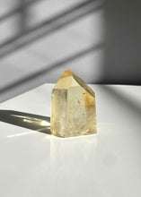 Load image into Gallery viewer, Citrine Point 27