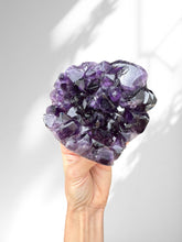 Load image into Gallery viewer, Amethyst Cupcake 05