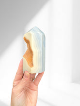 Load image into Gallery viewer, Agate Point 19