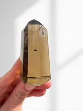 Load image into Gallery viewer, Smokey Quartz Point 05