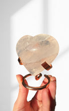 Load image into Gallery viewer, Crystal Heart Display Stand