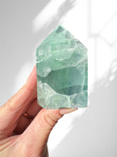 Load image into Gallery viewer, Fluorite Point 14
