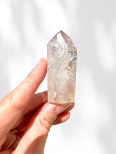 Load image into Gallery viewer, UV Reactive Phantom Amethyst Point 18