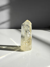 Load image into Gallery viewer, Citrine Point 20
