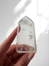 Load image into Gallery viewer, Clear Quartz Point 14