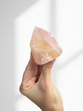Load image into Gallery viewer, Rose Quartz Points