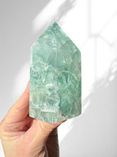 Load image into Gallery viewer, Fluorite Point 19