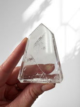 Load image into Gallery viewer, Clear Quartz Point 13
