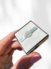 Load image into Gallery viewer, Aquamarine Specimen 02