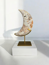 Load image into Gallery viewer, Pink Amethyst Moon + Stand 07