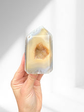Load image into Gallery viewer, Agate Point 20