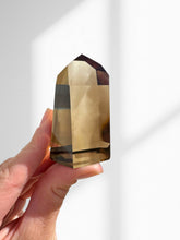 Load image into Gallery viewer, Smokey Quartz Point 12