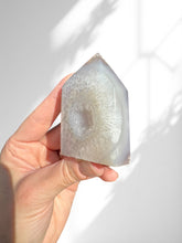 Load image into Gallery viewer, Agate Point 26