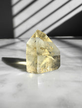 Load image into Gallery viewer, Citrine Point 40