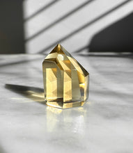 Load image into Gallery viewer, Citrine Point 46