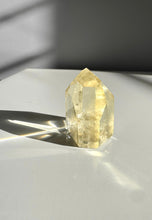 Load image into Gallery viewer, Citrine Point 36