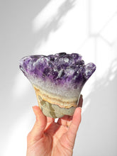 Load image into Gallery viewer, Amethyst Cupcake 15