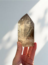 Load image into Gallery viewer, Smokey Quartz Point 06